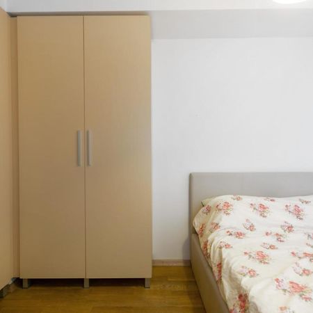 One Bedroom Apartment With Private Parking Скопие Екстериор снимка